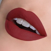 Carica l'immagine nel visualizzatore di Gallery, Rossetto Cult Matte super matte lipstick Platonic Love - Nabla