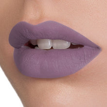 Carica l&#39;immagine nel visualizzatore di Gallery, Nabla - Diva Crime - Modern Matte Lipstick - Reverse
